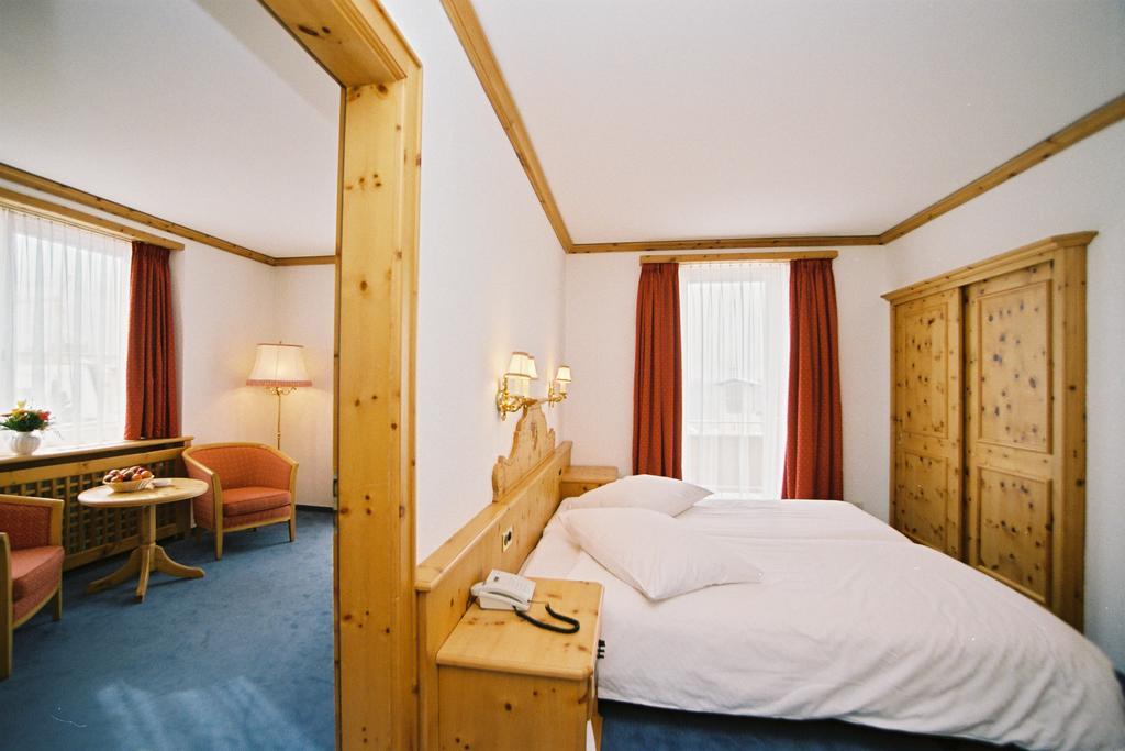 Hotel Schweizerhof 폰트레시나 객실 사진